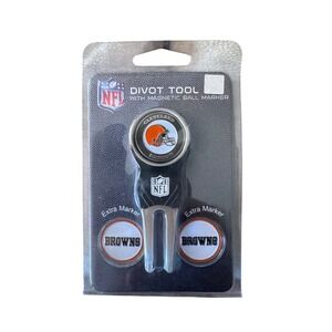 NFL Cleveland Browns Divot Tool and Magnetic Ball Marker Set Team Golf
